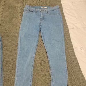 Levi’s 311 Shaping skinny